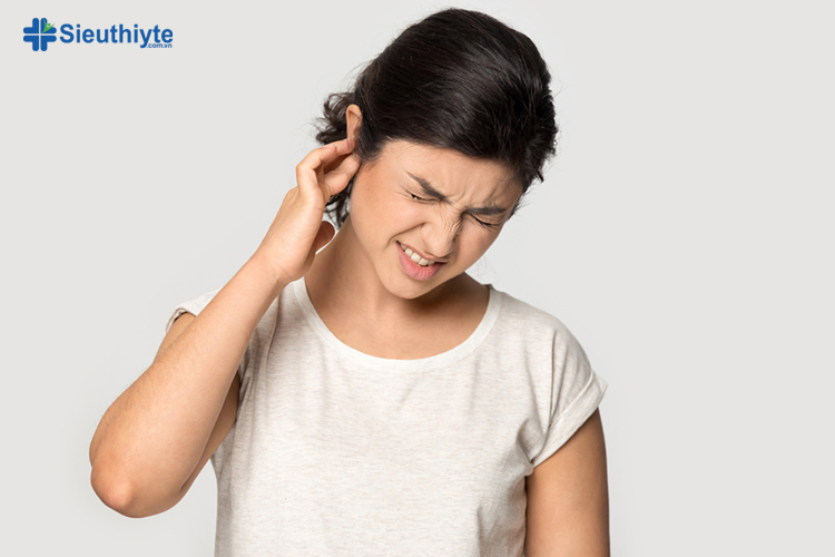 Viêm tai giữa là một biến chứng của viêm xoang ở tai phổ biến