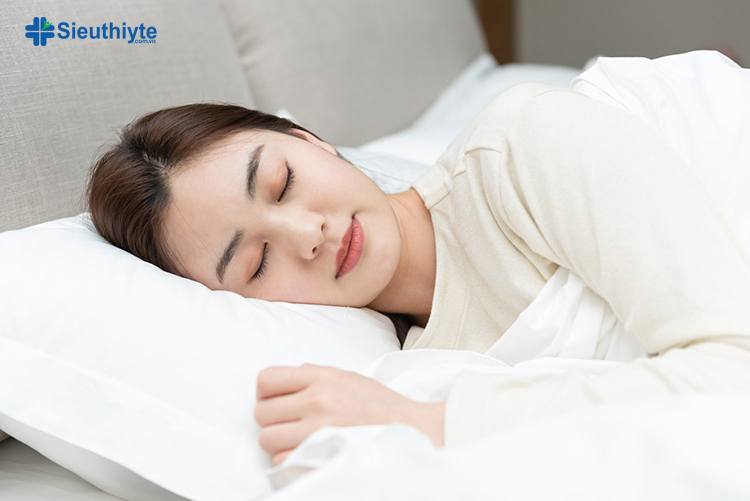 Ngủ nghiêng là một cách khắc phục chứng ngưng thở khi ngủ hiệu quả