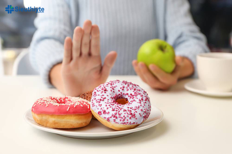 Nếu muốn giảm mỡ bụng thì bạn nên hạn chế ăn những món nhiều đường