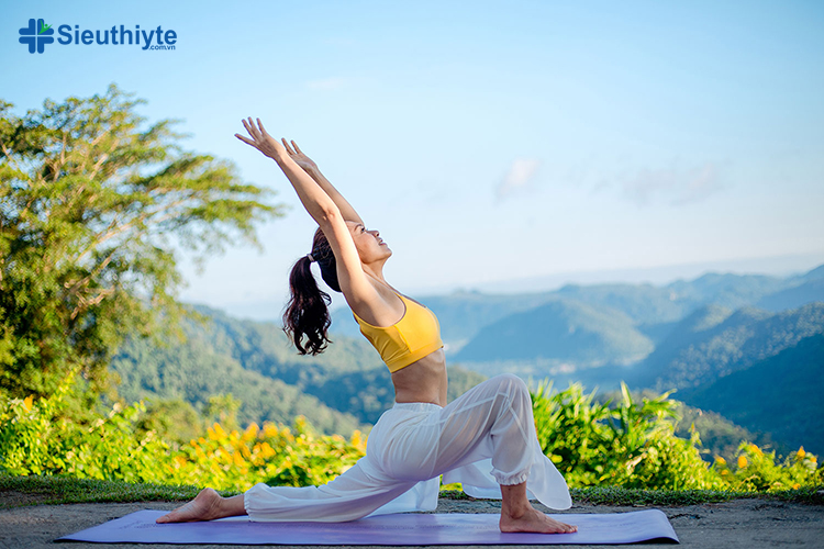 Khi nói về yoga cho người tiểu đường, tư thế cực kỳ có lợi cho người bệnh là động tác chào mặt trời