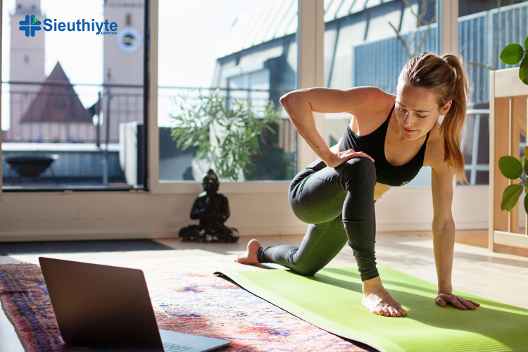 Những lưu ý khi thực hiện các bài tập yoga chữa đau lưng tại nhà