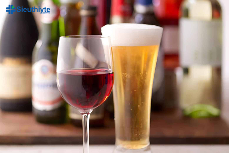 Tiêu thụ rượu bia có thể làm tăng mức chất béo trung tính