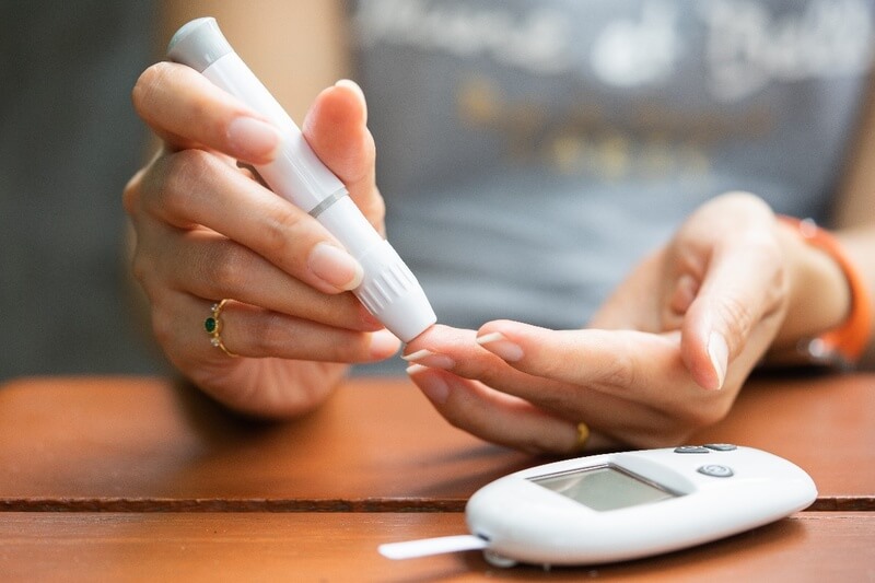 Máy đo đường huyết liên tục là thiết bị hỗ trợ hiệu quả cho các bệnh nhân mắc bệnh đái tháo đường