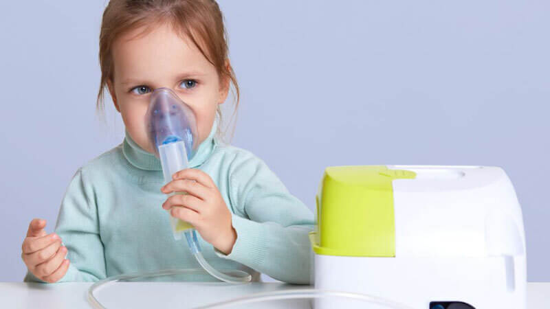 Tại sao cần điều trị hô hấp bằng máy thở khí dung cho bé