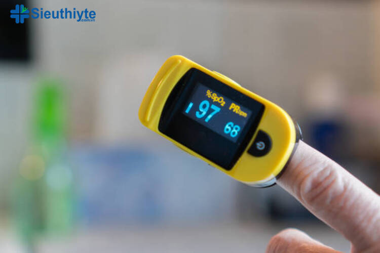 Nếu bạn mắc Covid-19 hoặc các bệnh về hô hấp, bạn nên mua máy đo nồng độ oxy trong máu