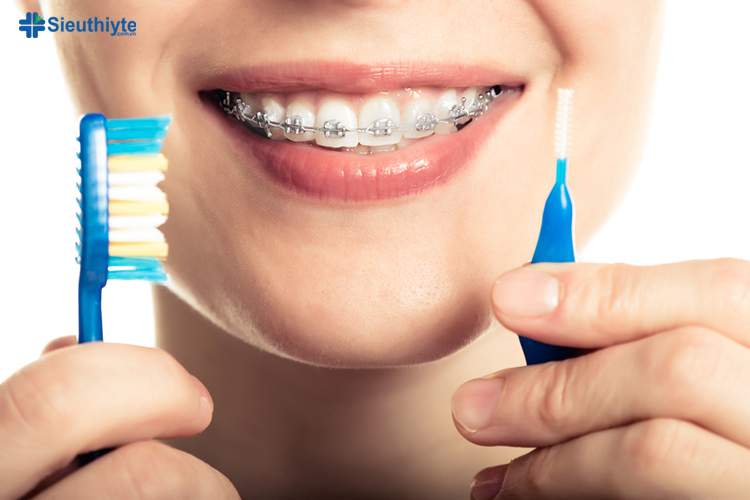 Hãy luôn thực hiện vệ sinh răng miệng thật tốt để giảm nguy cơ bị nhiễm trùng nướu răng