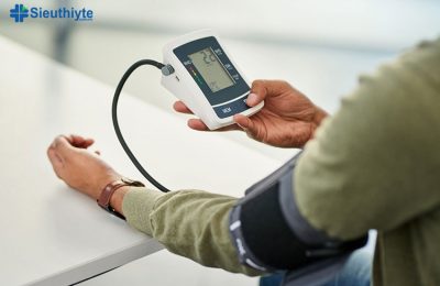 Sở hữu một chiếc máy đo huyết áp tại nhà cũng có thể giúp người dùng xác định bệnh tăng huyết áp ngay từ đầu