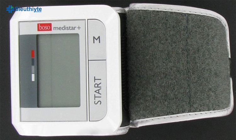 Máy đo huyết áp điện tử cổ tay Boso Medistar +