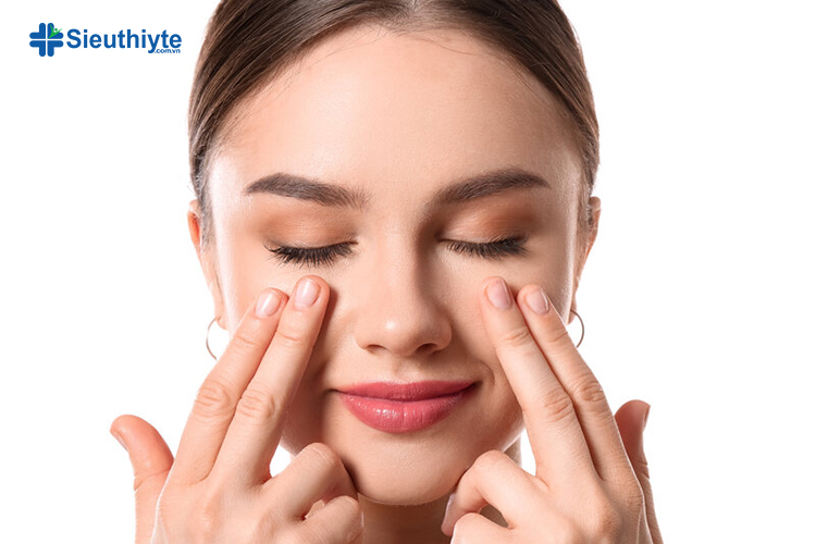 Kết hợp cách massage mắt với thở sâu sẽ làm giảm hormone gây căng thẳng