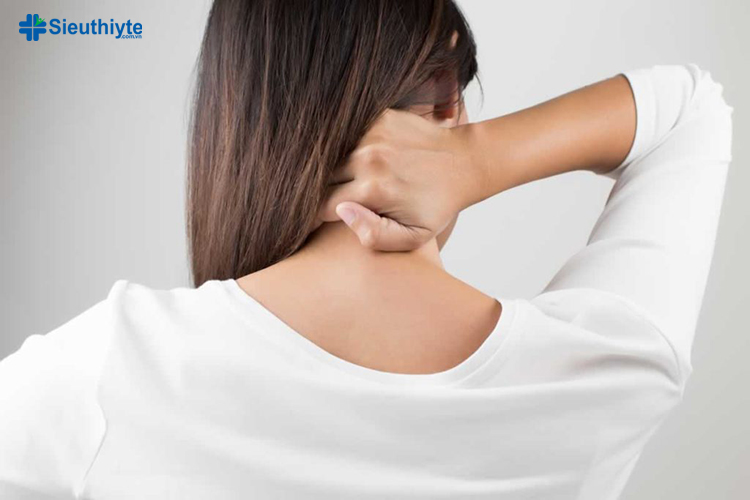 hường xuyên đau cổ sau khi thức dậy có thể cảnh báo bệnh đau cơ xơ hóa, viêm khớp cổ