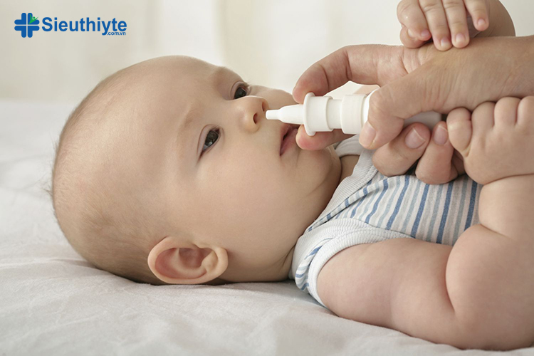 Một số lưu ý ba mẹ cần biết khi chữa nghẹt mũi cho trẻ sơ sinh