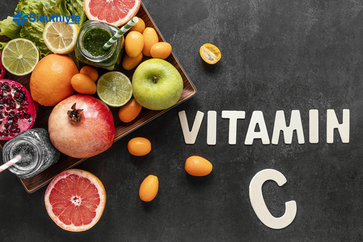 Các chuyên gia cho biết ăn thực phẩm giàu vitamin C giúp bạn hấp thụ nhiều chất sắt hơn