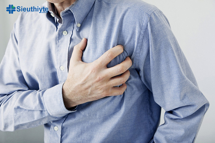 Mỡ máu cao dẫn đến đau ngực, đau tim, thậm chí nghiêm trọng đến mức tử vong