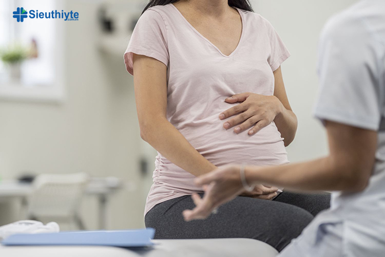 Uống nước lạc tiên khi mang thai có thể gây co bóp tử cung, ảnh hưởng đến cả mẹ và bé