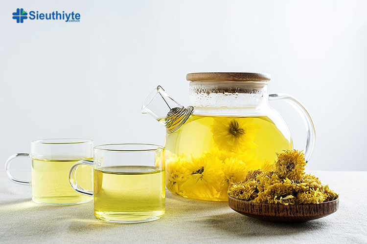 Uống trà hoa làm dịu dạ dày, thư giãn cơ bụng và ngăn ngừa buồn nôn do say xe