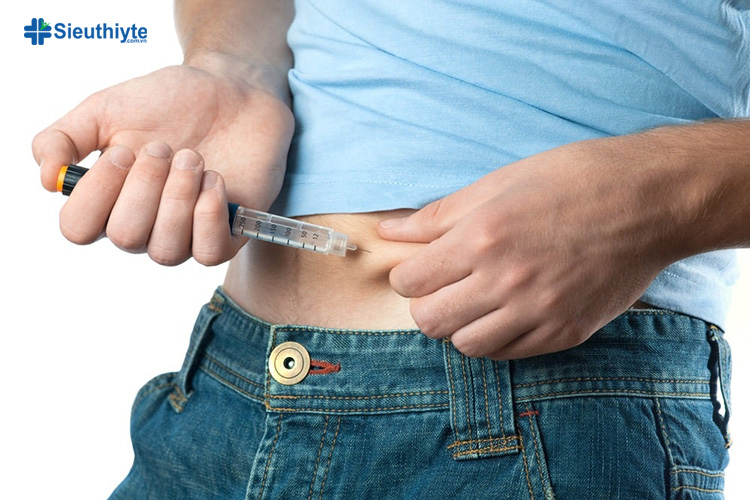 Người bệnh tiểu đường tuýp 1 cần tiêm hoặc bơm insulin để kiểm soát lượng đường trong máu