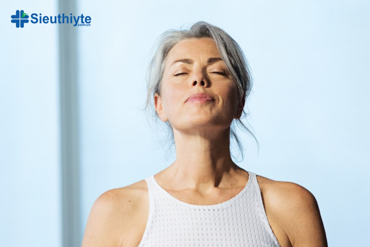 Người bệnh COPD nên tập luyện hít thở sâu, thư giãn nghỉ ngơi để phục hồi sức khỏe