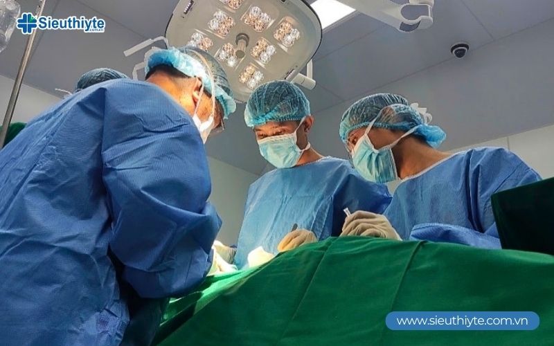 Cách làm xẹp cục tophi bầng phương pháp phẫu thuật