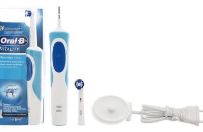 Hãy sạc bàn chải Oral B ngay khi thấy pin yếu