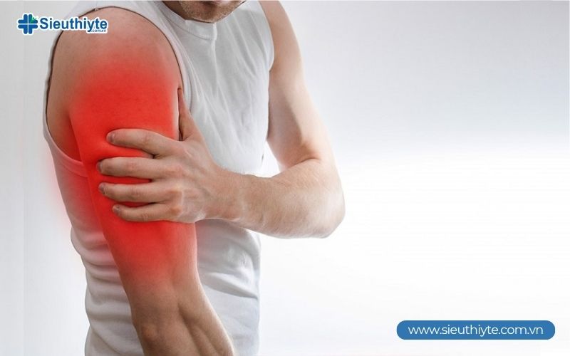 Đau cơ, mất lực là 1 trong những triệu chứng thiếu vitamin D wor người lớn thường gặp
