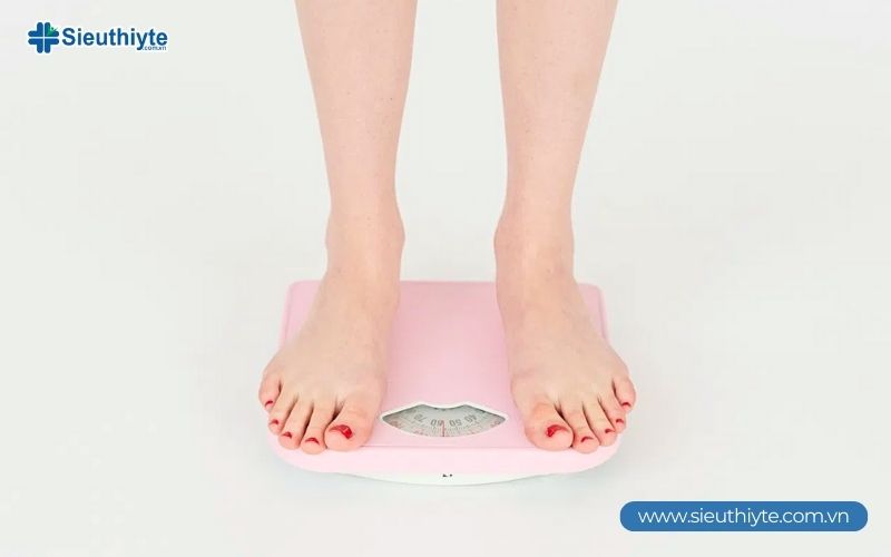 Tăng cân là một dấu hiệu mang thai giả thường gặp, chủ yếu do thay đổi sinh hoạt chứ không liên quan đến sự phát triển thai nhi và dễ phân biệt qua siêu âm hoặc xét nghiệm.
