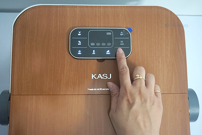 Bảng điều khiển của bồn ngâm chân massage gấp gọn cao cấp KASJ K1