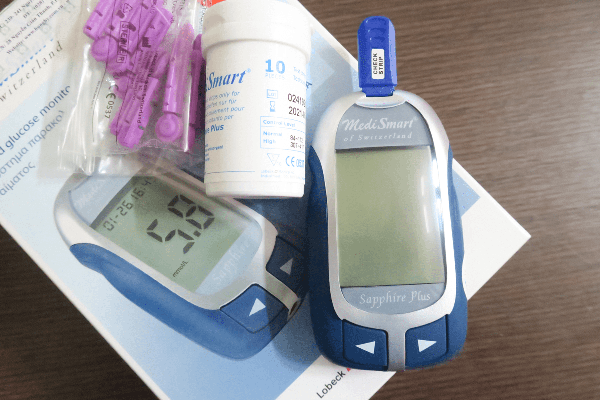 Máy đo đường huyết Sapphire Plus là sản phẩm lý tưởng để đo đường huyết tại nhà