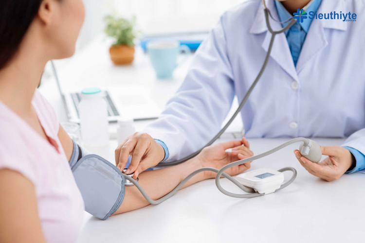Tại sao nên có một chiếc máy đo huyết áp tại nhà