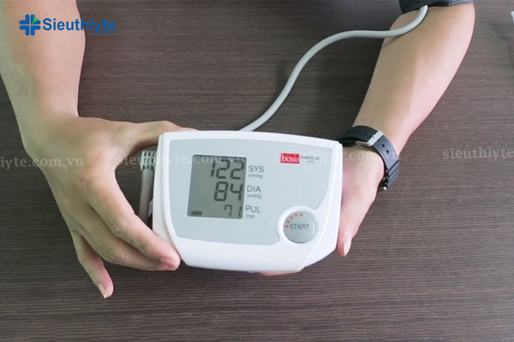Tùy theo từng thương hiệu, kiểu dáng, tình năng mà giá máy đo huyết áp điện tử sẽ khác nhau