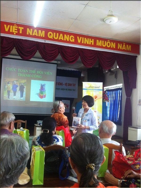 29 - 06 - 2016 Siêu Thị Y Tế đồng hành cùng CLB Đái Tháo Đường bệnh viện Gò Vấp 